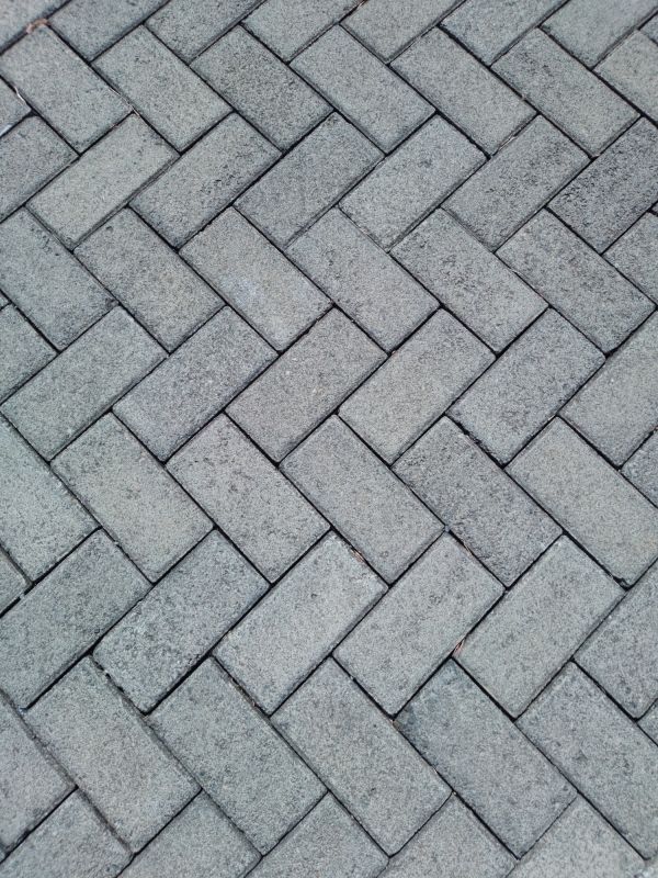 Herringbone paver pattern
